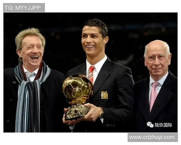 足球明星的职业生涯：从青涩少年到世界顶级球员的奋斗历程与荣耀时刻