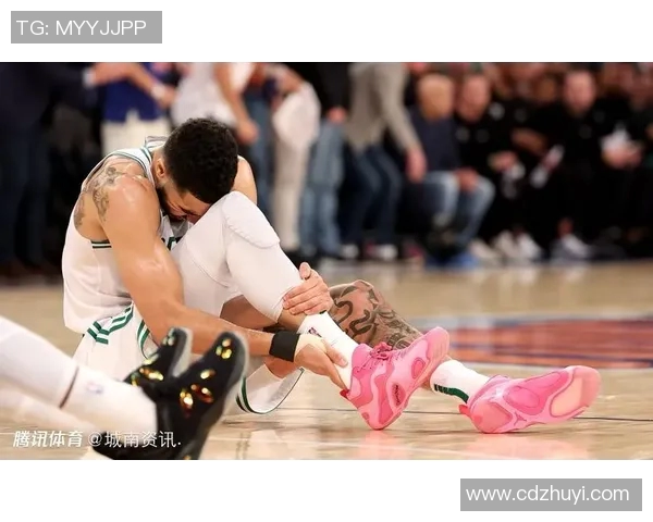 足球明星跟腱断裂的传奇故事与复出之路揭秘