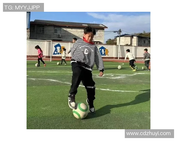 足球明星与幼儿互动拍照的趣味瞬间能否记录下来 足球明星与幼儿互动拍照的趣味瞬间能否记录下来