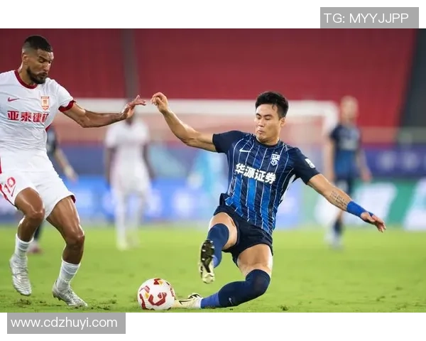 成都与武汉足球队赛后分析双方状态与表现全面解读