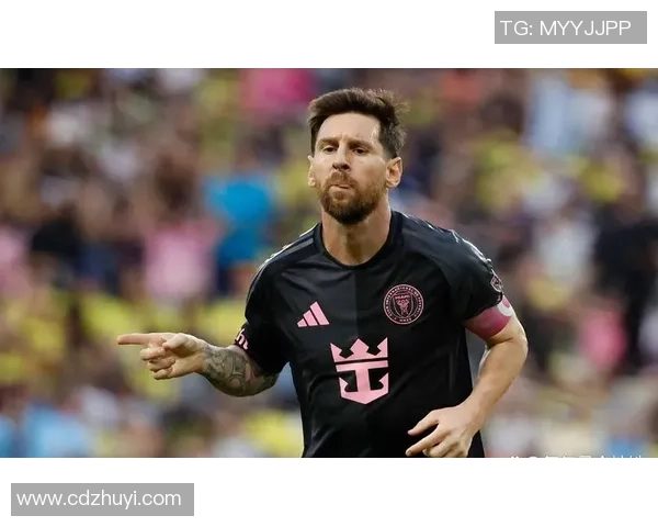 足球明星的绝活揭秘:他们如何在赛场上创造奇迹与精彩瞬间 足球明星的绝活揭秘:他们如何在赛场上创造奇迹与精彩瞬间