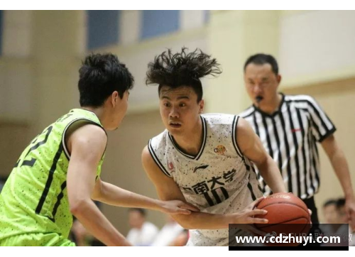 李俊：从青涩新秀到球场璀璨之星